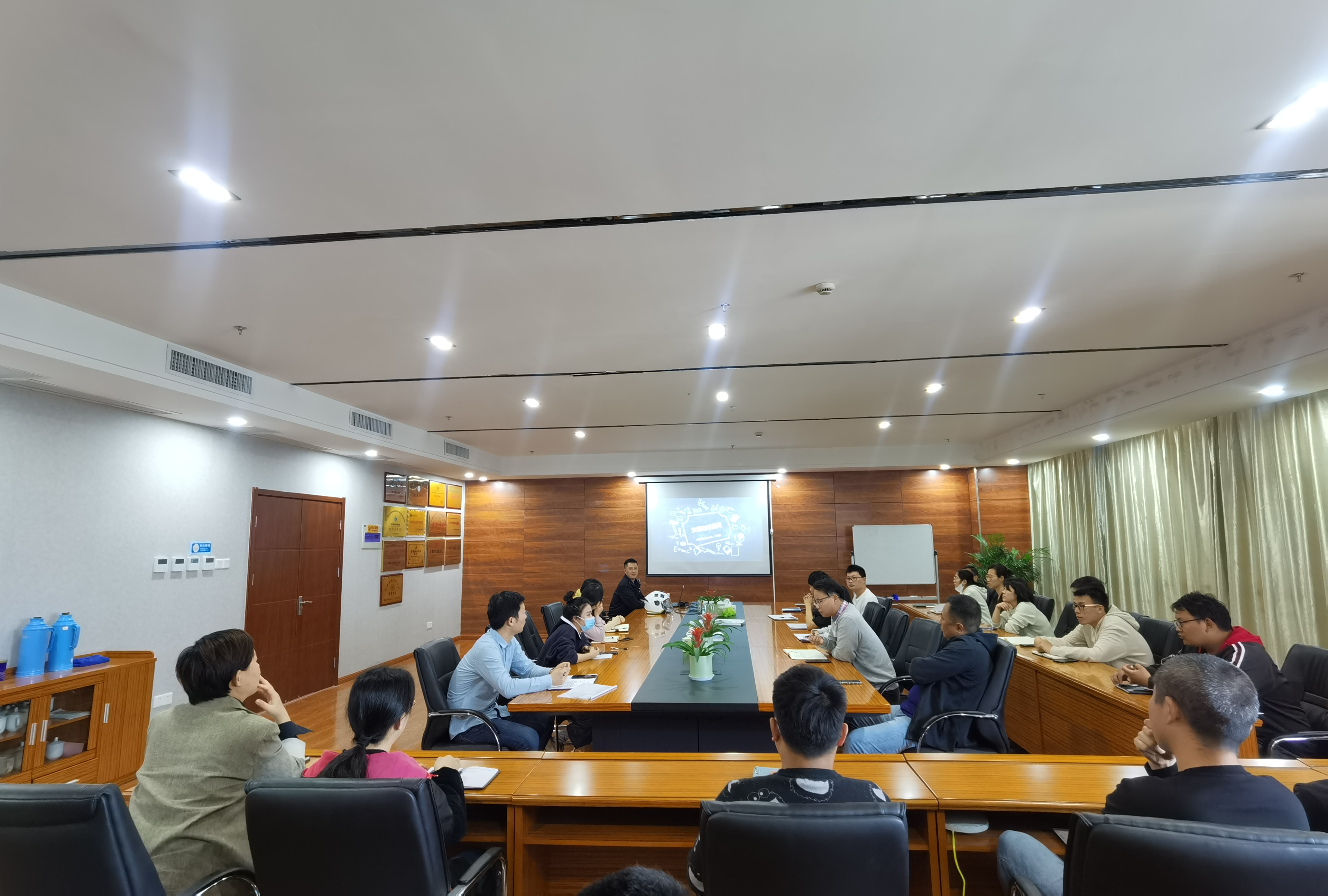 1681802072826952.jpg 1681802072826952.jpg